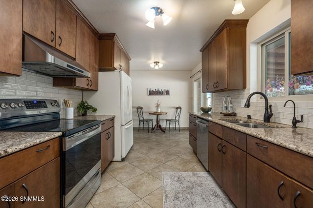 2290 Avalon Drive, Las Cruces, NM 88005