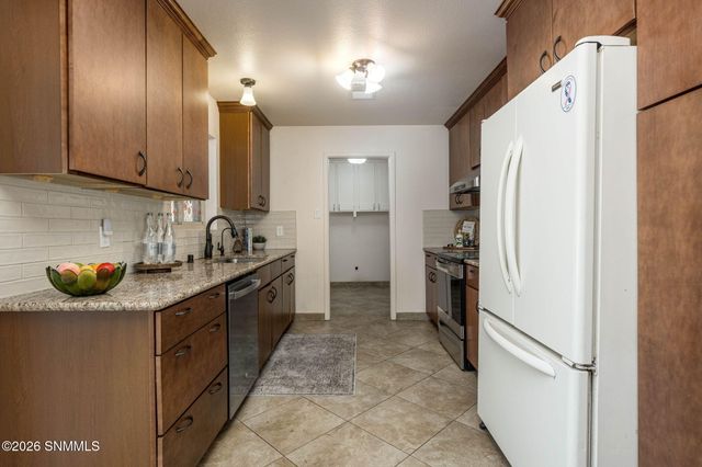 2290 Avalon Drive, Las Cruces, NM 88005