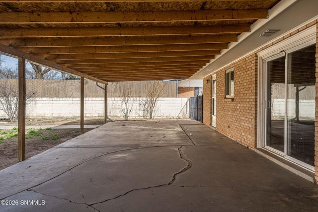 2290 Avalon Drive, Las Cruces, NM 88005