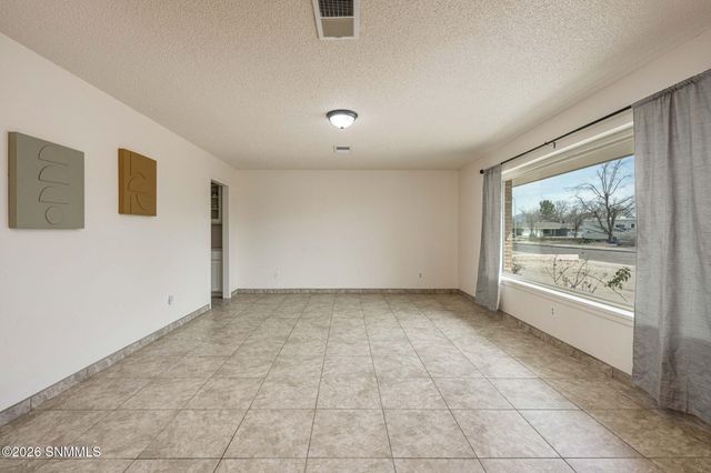 2290 Avalon Drive, Las Cruces, NM 88005