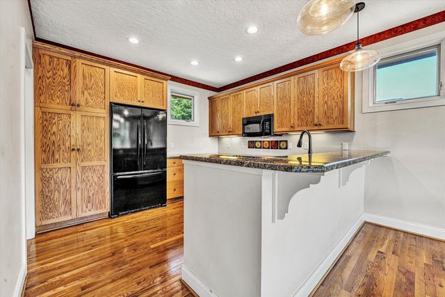 209 Park Shores CIR, Moneta, VA 24121