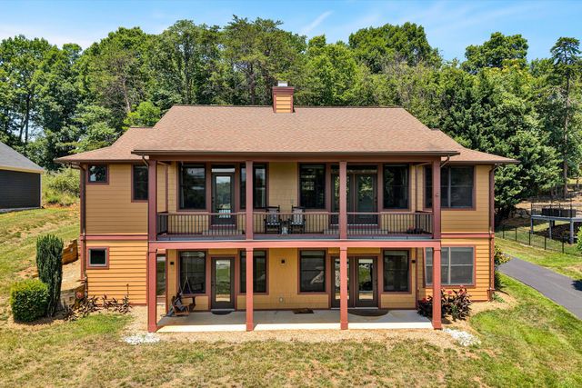 209 Park Shores CIR, Moneta, VA 24121