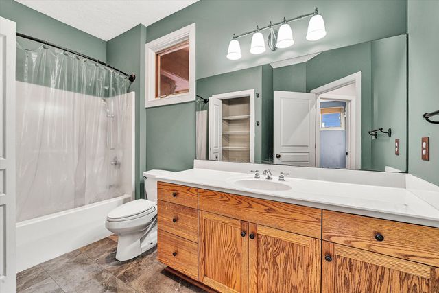 209 Park Shores CIR, Moneta, VA 24121