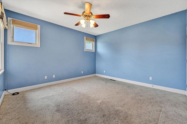 209 Park Shores CIR, Moneta, VA 24121