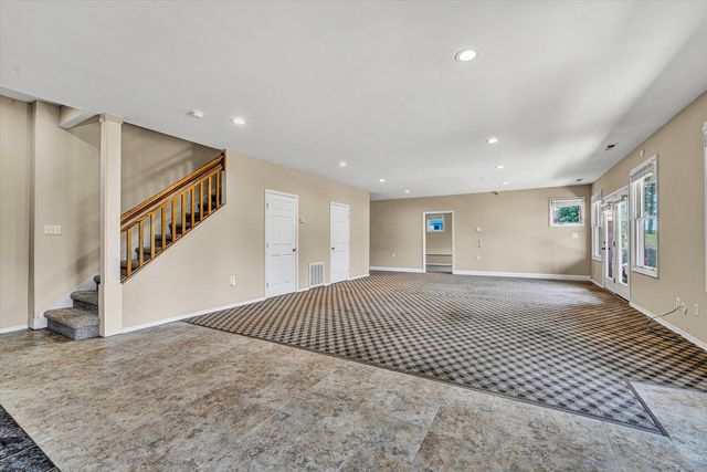 209 Park Shores CIR, Moneta, VA 24121