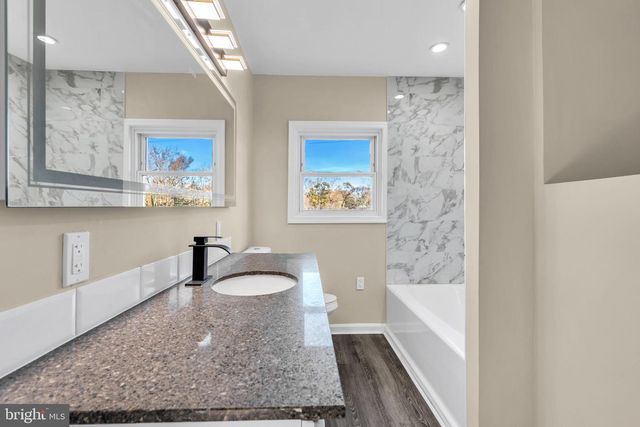 86 SCRAPETOWN RD, Pemberton, NJ 08068