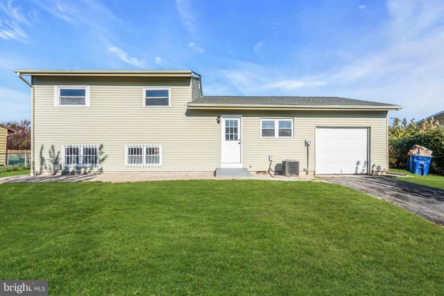 86 SCRAPETOWN RD, Pemberton, NJ 08068