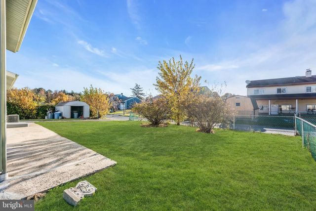 86 SCRAPETOWN RD, Pemberton, NJ 08068