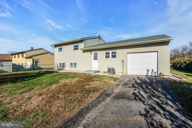 86 SCRAPETOWN RD, Pemberton, NJ 08068