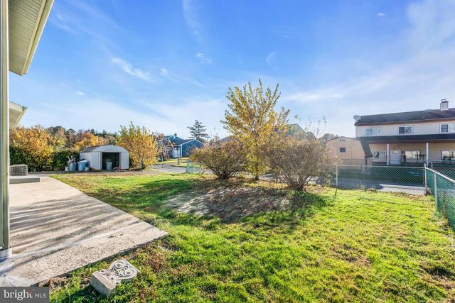 86 SCRAPETOWN RD, Pemberton, NJ 08068