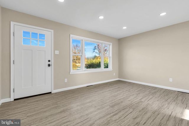 86 SCRAPETOWN RD, Pemberton, NJ 08068