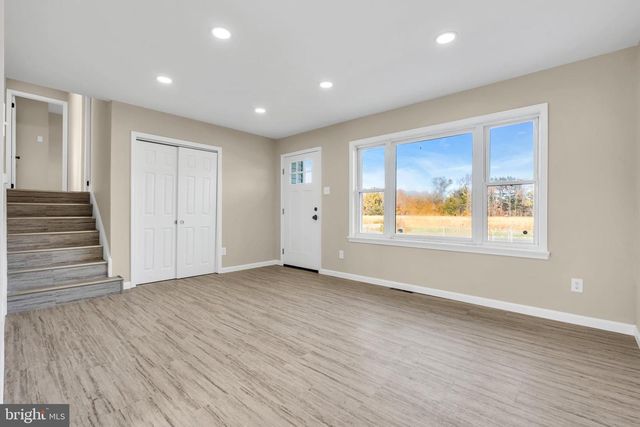 86 SCRAPETOWN RD, Pemberton, NJ 08068