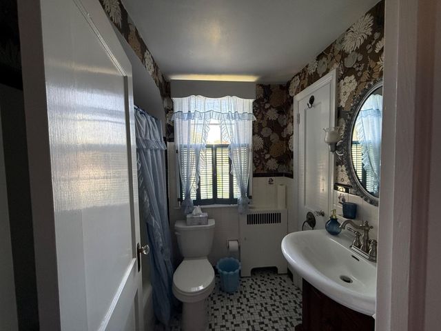 111 S NORWINDEN DR, Springfield, PA 19064