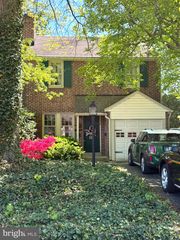 111 S NORWINDEN DR, Springfield, PA 19064