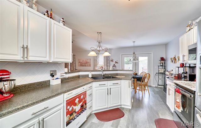 1294 Windcrest Circle Drive, Arnold, MO 63010