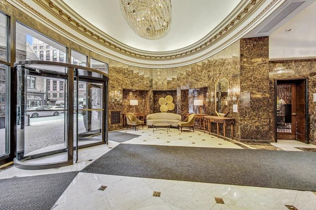 10 E Ontario Street 3703, Chicago, IL 60611