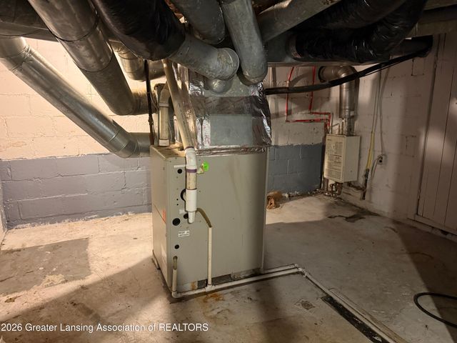 427 N Butler Boulevard, Lansing, MI 48915