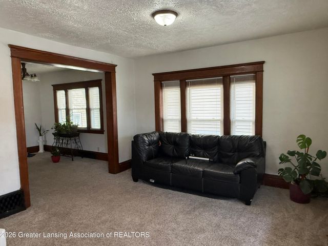 427 N Butler Boulevard, Lansing, MI 48915