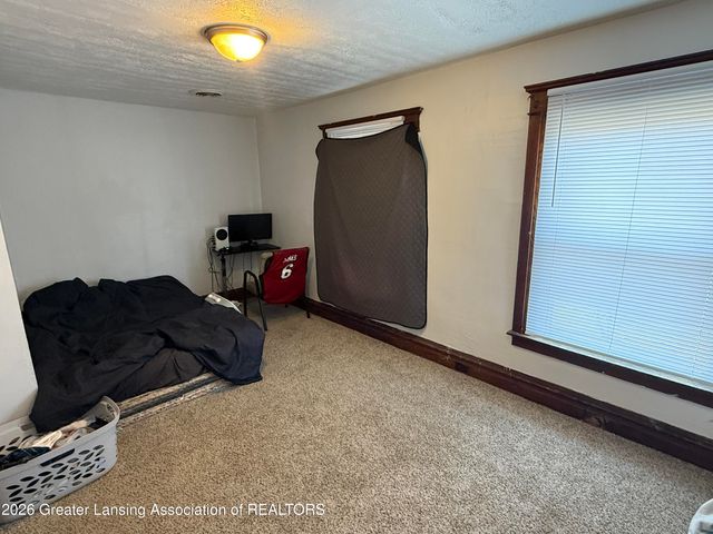 427 N Butler Boulevard, Lansing, MI 48915