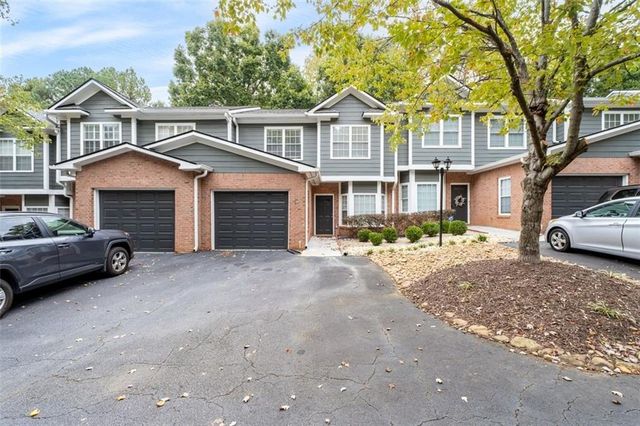 2680 Pine Tree NE Road 5, Atlanta, GA 30324