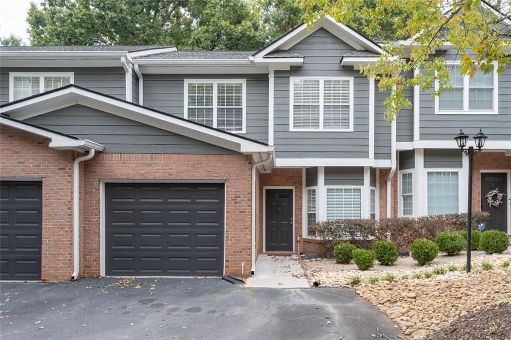2680 Pine Tree NE Road 5, Atlanta, GA 30324