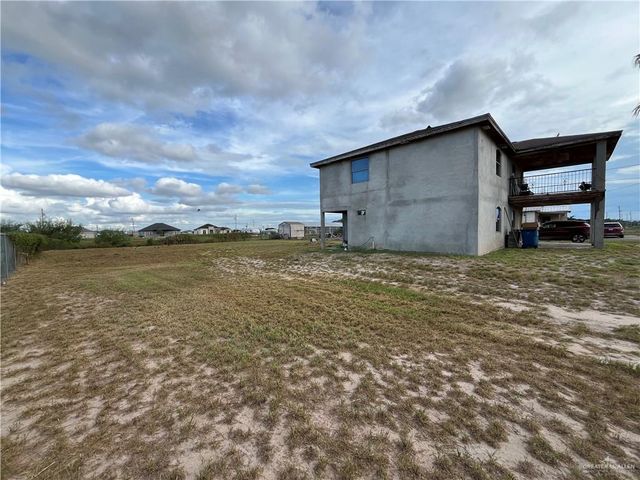 422 Dove Street, Sullivan City, TX 78595