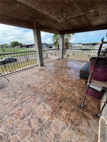 422 Dove Street, Sullivan City, TX 78595