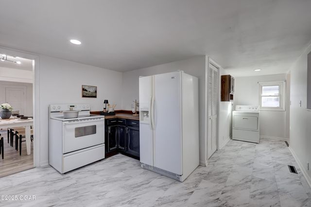 414 S McKinley Avenue, Joplin, MO 64801