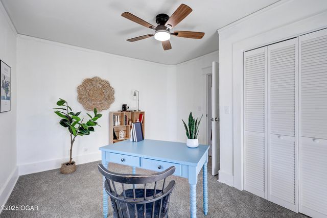 414 S McKinley Avenue, Joplin, MO 64801