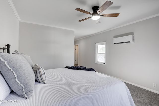 414 S McKinley Avenue, Joplin, MO 64801