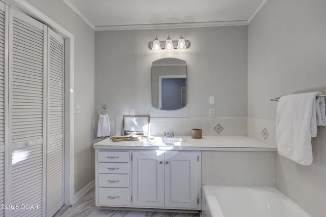 414 S McKinley Avenue, Joplin, MO 64801