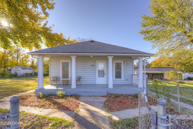 414 S McKinley Avenue, Joplin, MO 64801