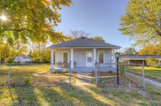 414 S McKinley Avenue, Joplin, MO 64801