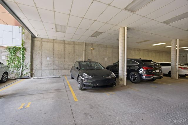 1338 Vine Street, Cincinnati, OH 45202