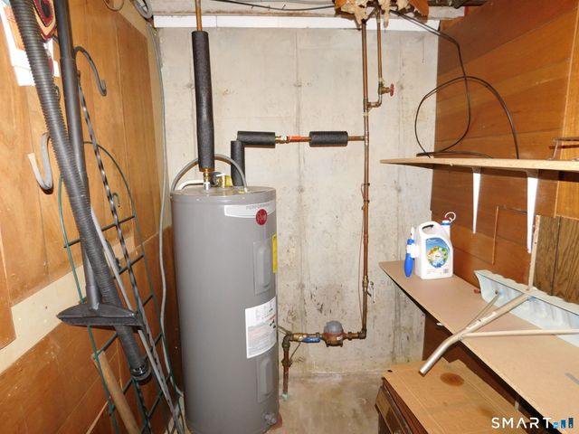 51 Hughes Street, East Haven, CT 06512