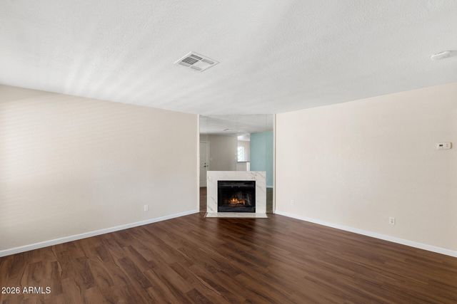 330 W TONOPAH Drive 5, Phoenix, AZ 85027