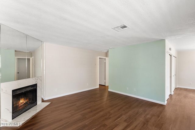 330 W TONOPAH Drive 5, Phoenix, AZ 85027