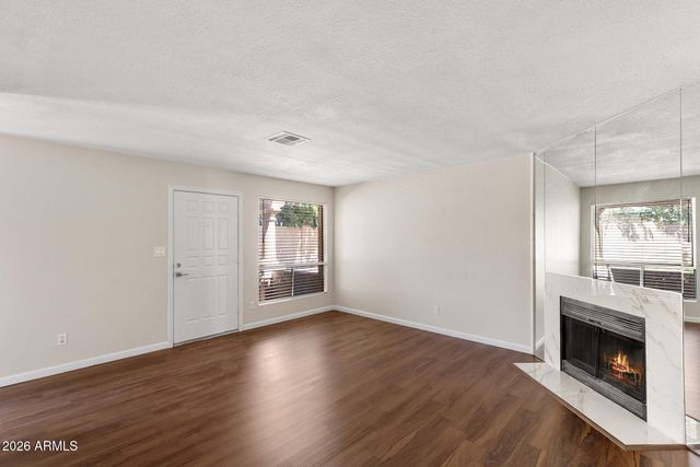 330 W TONOPAH Drive 5, Phoenix, AZ 85027