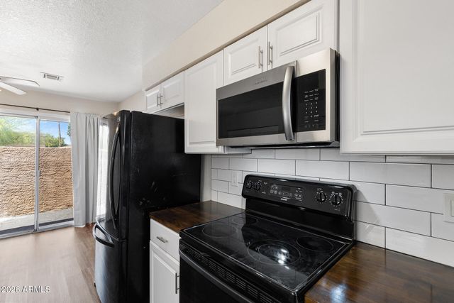 330 W TONOPAH Drive 5, Phoenix, AZ 85027