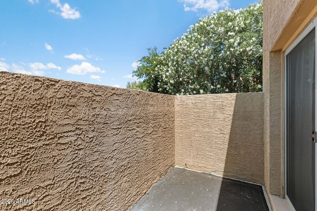 330 W TONOPAH Drive 5, Phoenix, AZ 85027