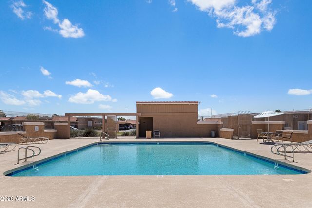 330 W TONOPAH Drive 5, Phoenix, AZ 85027