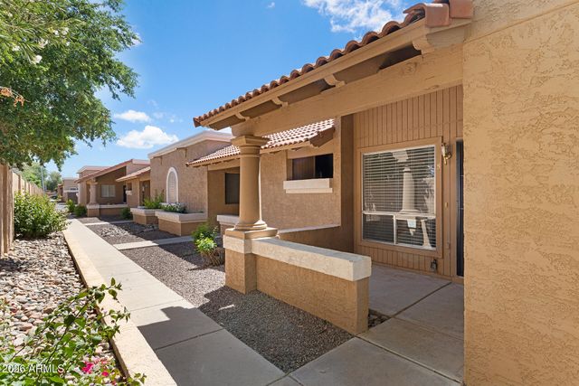 330 W TONOPAH Drive 5, Phoenix, AZ 85027