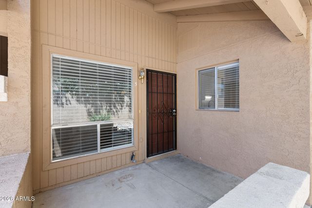 330 W TONOPAH Drive 5, Phoenix, AZ 85027