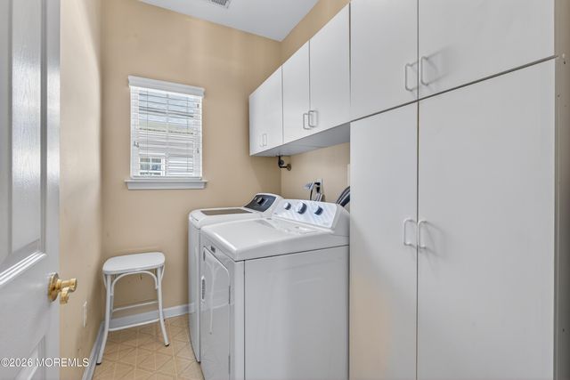 24 Jonahs Pond Lane, Barnegat, NJ 08005