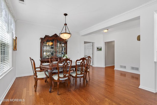 24 Jonahs Pond Lane, Barnegat, NJ 08005