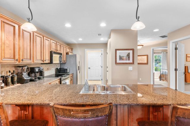 250 Lakewood Drive 5205, Hollister, MO 65672