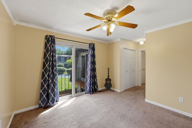 2904 Affirmed Court B, Lexington, KY 40509