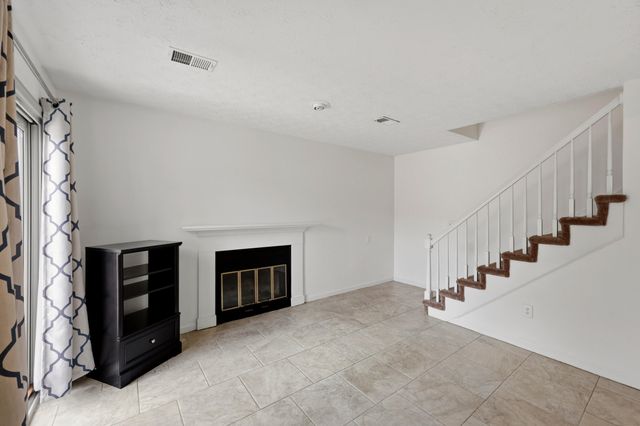 2904 Affirmed Court B, Lexington, KY 40509