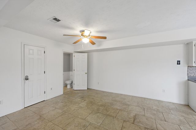 2904 Affirmed Court B, Lexington, KY 40509