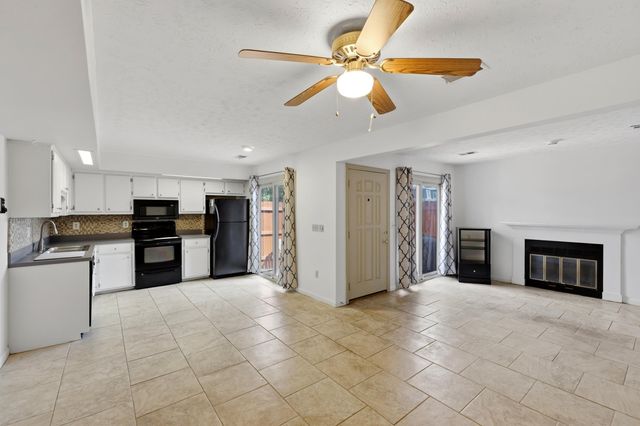 2904 Affirmed Court B, Lexington, KY 40509